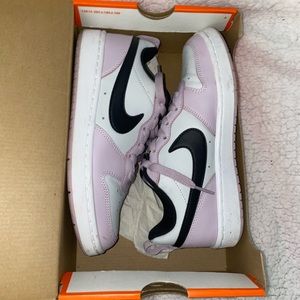 Nike Court Borough Low 2